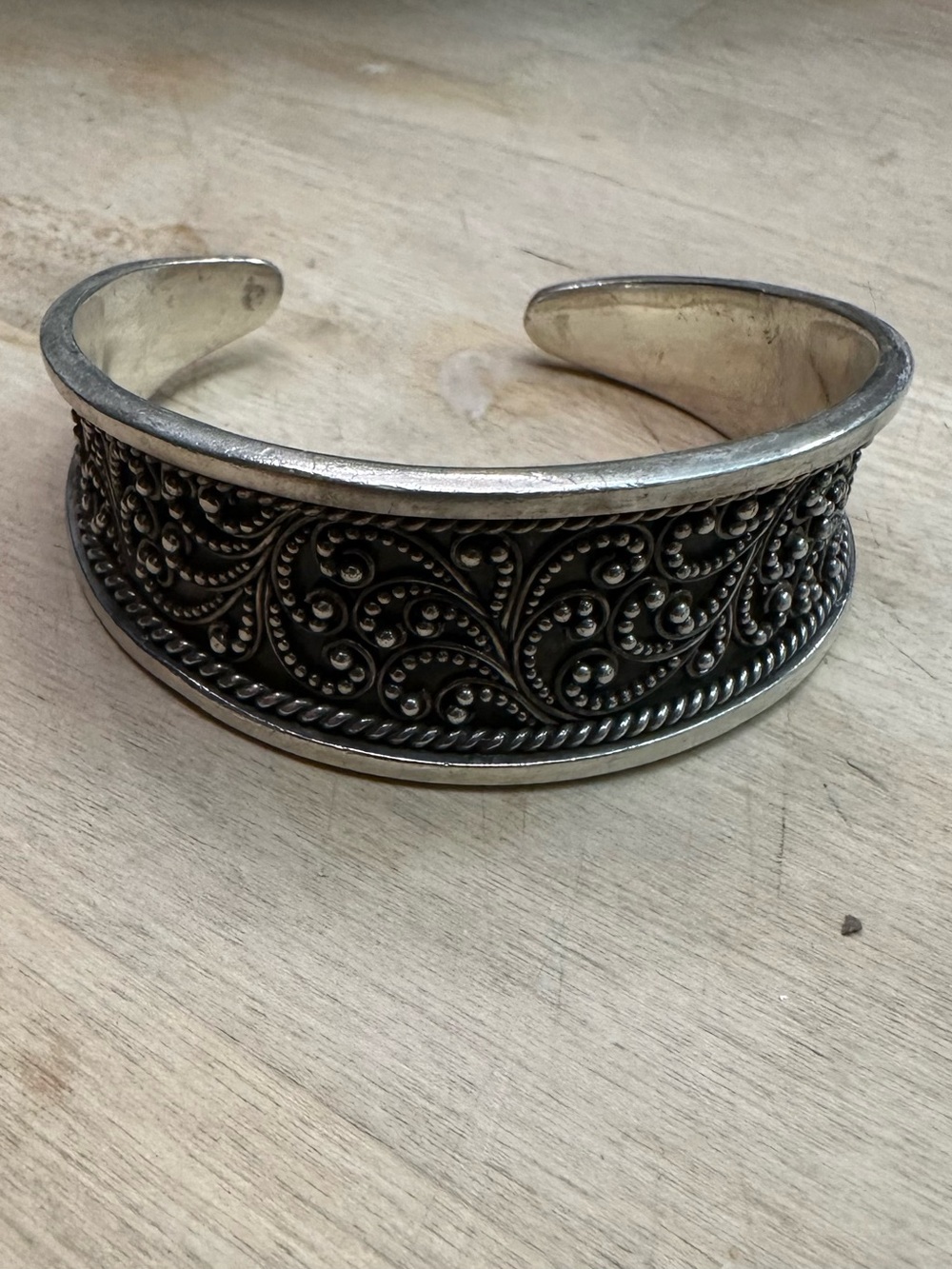 Vintage 925 Sterling Silver Filigree Scroll Cuff Beacelet